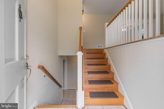 43594 Hay Rd in Ashburn, VA - Building Photo - Building Photo