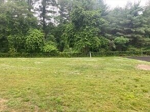 100 Nutting Rd in Westford, MA - Building Photo - Building Photo