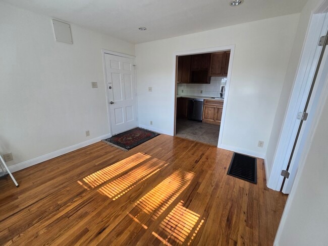 1449 Martin Luther King Jr Way, Unit 1449 in Berkeley, CA - Building Photo - Building Photo
