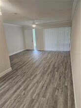 1107 Queen Anne Dr in Palm Harbor, FL - Building Photo - Building Photo