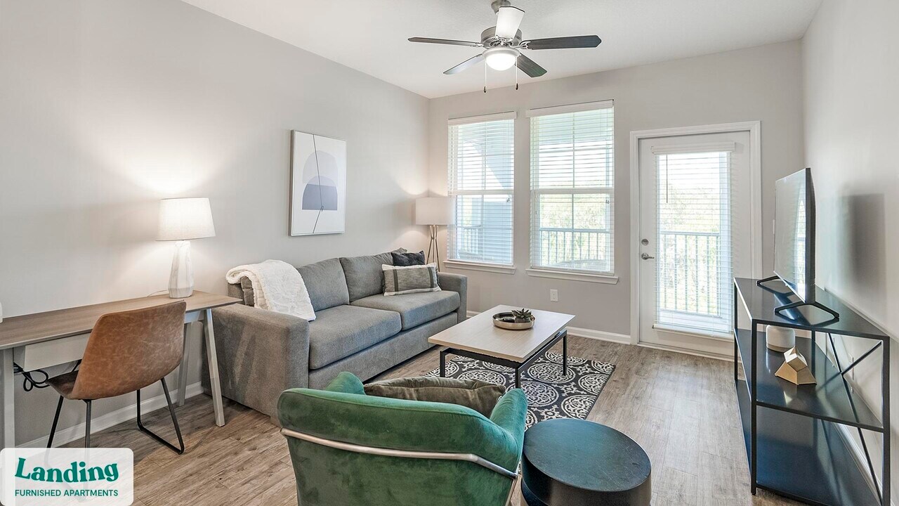 2300 Tapestry Park Dr in Land O Lakes, FL - Foto de edificio