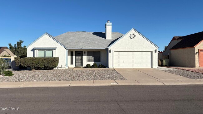 6008 W Hearn Rd in Glendale, AZ - Building Photo - Building Photo