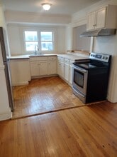 560 Washington St, Unit Apartment #2 in Hudson, NY - Building Photo - Building Photo