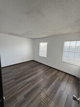 6455 Belton Rd in El Paso, TX - Building Photo - Building Photo
