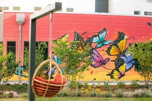 Vina Apartments in Denver, CO - Building Photo