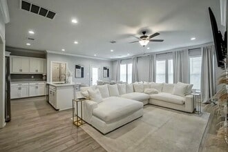 837 Elliston Dr in Gonzales, LA - Building Photo - Building Photo