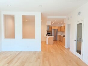 1878 N Alvarado St in Los Angeles, CA - Building Photo - Building Photo