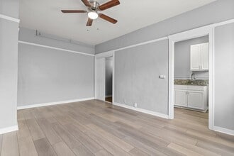 1424 Chestnut Ave in Long Beach, CA - Building Photo - Building Photo