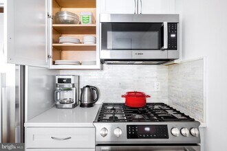 1823 S St NW-Unit -2 in Washington, DC - Building Photo - Building Photo