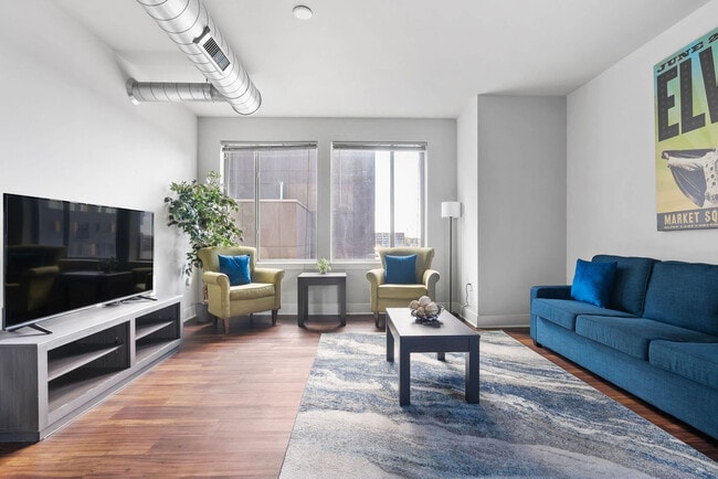 235 S Delaware St in Indianapolis, IN - Foto de edificio - Building Photo