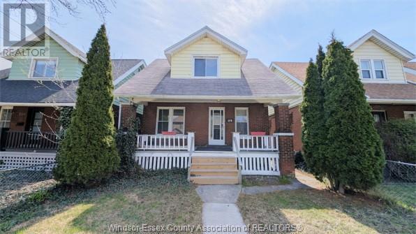 569 Caroline St