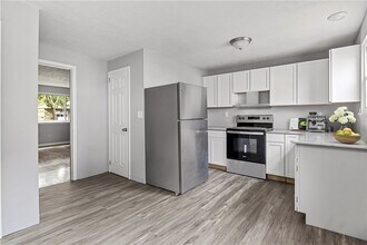 251 Baird St in Rochester, NY - Building Photo - Building Photo