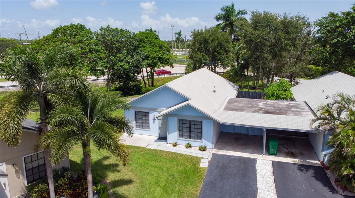 3685 W Citrus Trce in Davie, FL - Building Photo