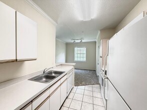 2600 Robert Trent Jones Dr in Orlando, FL - Building Photo - Building Photo