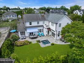 15 West St in Monmouth Beach, NJ - Building Photo