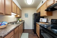 Wentworth Apartments in Aurora, CO - Building Photo - Building Photo