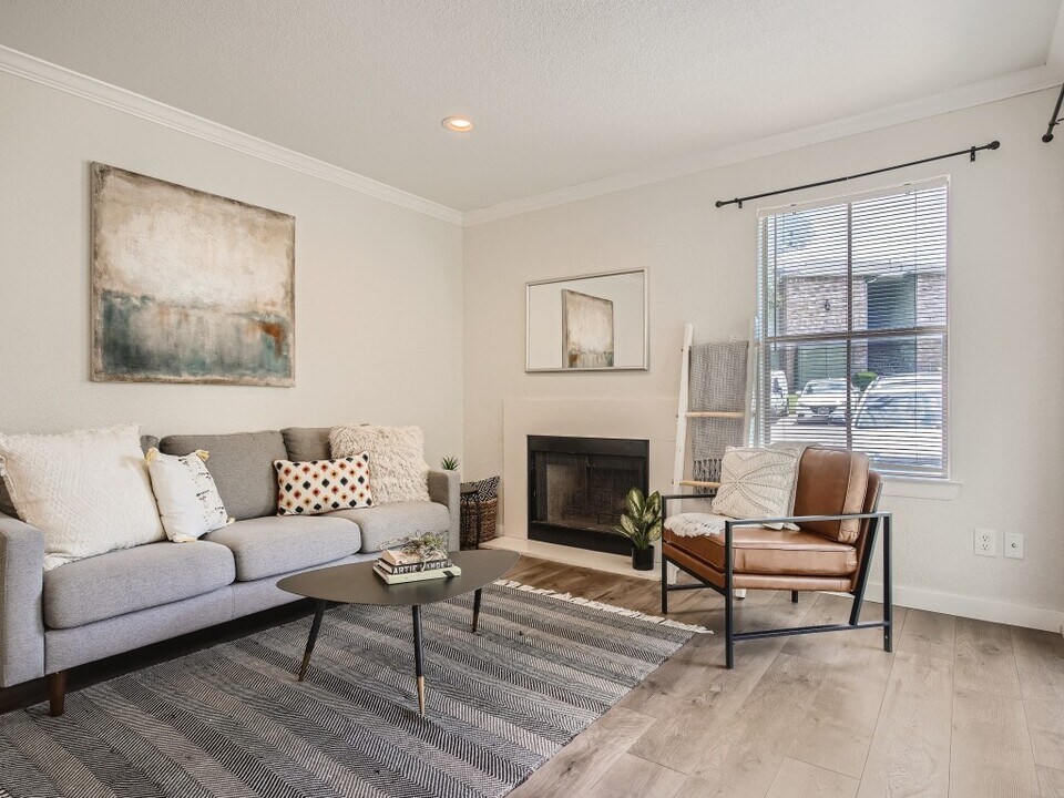 4500 E Oltorf St in Austin, TX - Building Photo