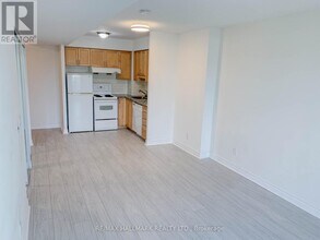 70 Town Centre Court in Toronto, ON - Building Photo - Building Photo