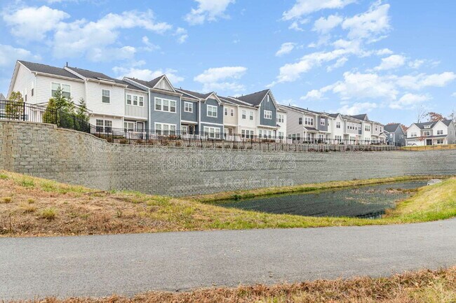 8929 Peatland Aly in Charlotte, NC - Building Photo - Building Photo