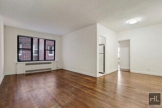 EAST 55 STREET in New York, NY - Building Photo - Building Photo