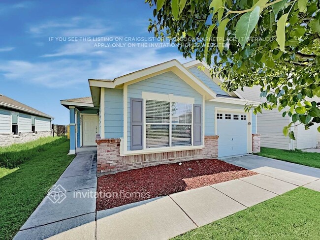 property at 1729 Vineridge Ln