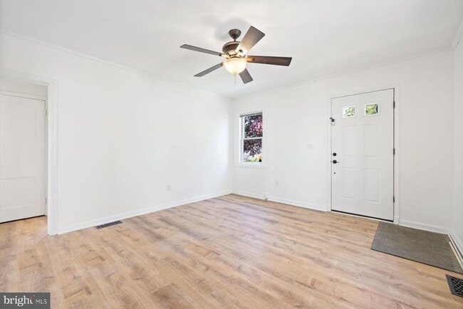 913 S Oak St in Arlington, VA - Building Photo - Building Photo