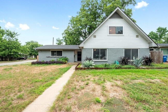 property at 2609 Friar Tuck Ln