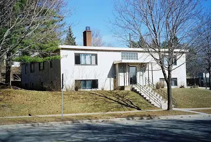 1225 St Clair Ave in St. Paul, MN - Building Photo