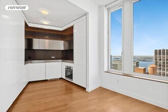 15 William St in New York, NY - Building Photo - Building Photo