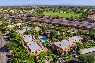 Towne Square Apartment Homes in Chandler, AZ - Foto de edificio - Building Photo