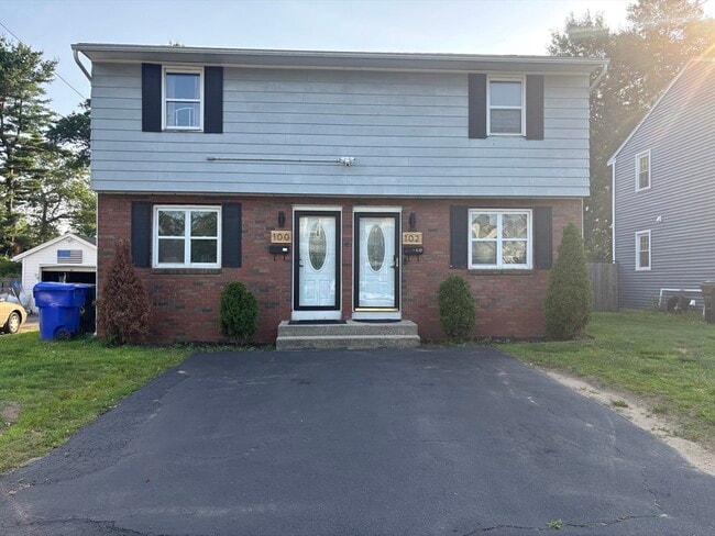 102 Savoy Ave in Springfield, MA - Building Photo - Building Photo