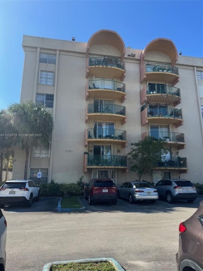 property at 9360 Fontainebleau Blvd