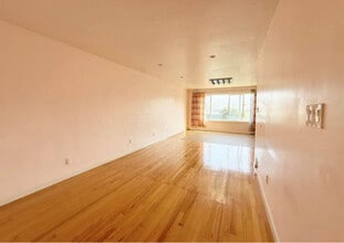 307 Teddy Ave in San Francisco, CA - Foto de edificio - Building Photo