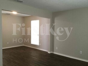 501 Curtis Pl in Grand Prairie, TX - Building Photo - Building Photo