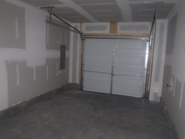 202 Magellan Dr in Martinsburg, WV - Building Photo - Building Photo