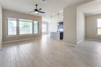 1410 Sawmill Xing in Round Rock, TX - Building Photo - Building Photo