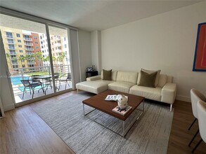 2775 2775 in Aventura, FL - Building Photo - Building Photo