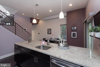 1357 N Mascher St in Philadelphia, PA - Building Photo - Building Photo