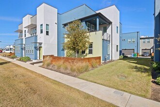 9015 Cattle Baron Path in Austin, TX - Building Photo - Building Photo