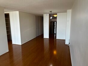 6700 S South Shore Dr in Chicago, IL - Building Photo - Building Photo