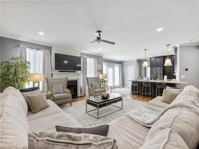 property at 4561 Chelton Ct SE