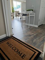 8402 Muldoon Ct, Unit Apt 211 in Henrico, VA - Building Photo