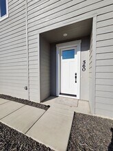 560 Desert Rose Ave in Wilder, ID - Building Photo - Building Photo