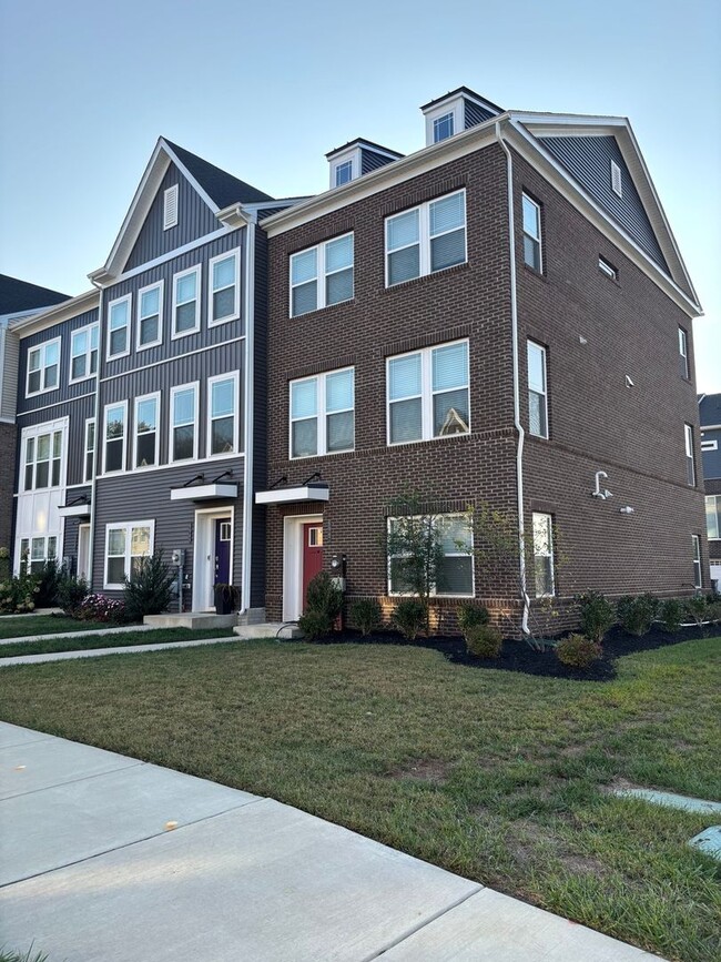 6947 Farragut Dr in Bryans Road, MD - Building Photo - Building Photo