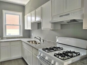 36 Kane St in New Bedford, MA - Building Photo - Building Photo