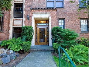 Varick in Seattle, WA - Foto de edificio - Building Photo