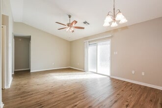 3544 Lake Eleanor Dr in Mount Dora, FL - Foto de edificio - Building Photo