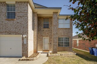 17403 Wiseman Dr in Pflugerville, TX - Building Photo - Building Photo