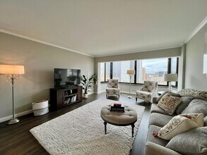 207 5th Ave SW in Rochester, MN - Building Photo - Building Photo