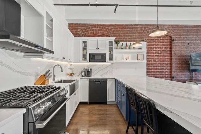 property at 21 Wormwood St